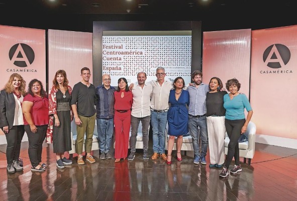 La programación del festival comprende conversatorios, talleres, presentaciones de libros y diálogos. La programación del festival comprende conversatorios, talleres, presentaciones de libros y diálogos.