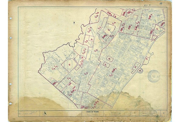 En este plano que corresponde al 'Documento Gráfico publicado por el IVU en 1965, se puede observar cómo al corregimiento de Calidonia se le había asignado casi en su totalidad usos de alta intensidad comercial y alta densidad de vivienda (RM3C2). En este plano que corresponde al 'Documento Gráfico publicado por el IVU en 1965, se puede observar cómo al corregimiento de Calidonia se le había asignado casi en su totalidad usos de alta intensidad comercial y alta densidad de vivienda (RM3C2).