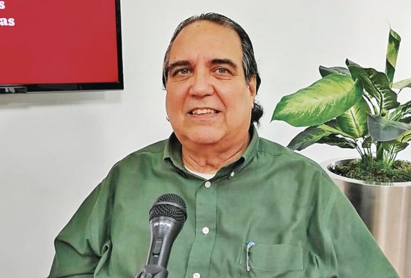 José Cambra, sociólogo y docente universitario José Cambra, sociólogo y docente universitario