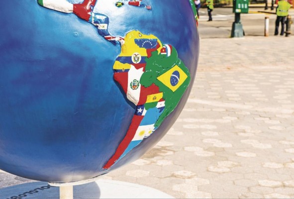 La neutralidad de América Latina en medio de la competencia cada vez más dura entre las economías de Estados Unidos y China, es un punto a su favor. La neutralidad de América Latina en medio de la competencia cada vez más dura entre las economías de Estados Unidos y China, es un punto a su favor.