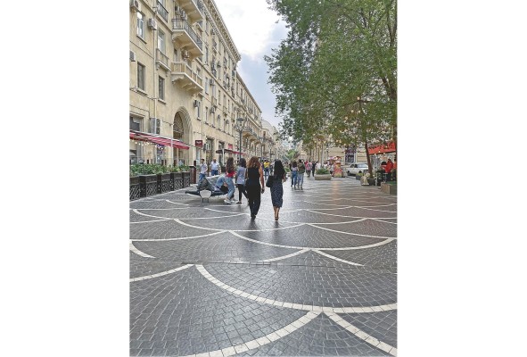 Paseo peatonal en el Casco Antiguo Paseo peatonal en el Casco Antiguo