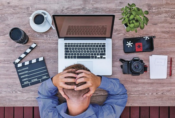 El empleo formal es necesario para una sociedad equilibrada que desea progresar. El empleo formal es necesario para una sociedad equilibrada que desea progresar.
