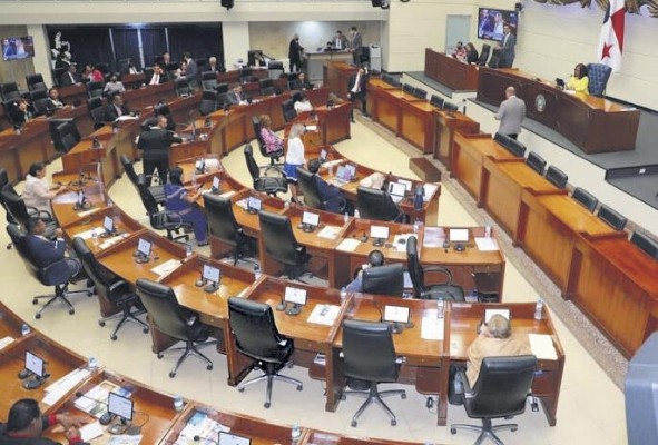 La Asamblea culmina el 31 de octubre la primera legislatura del cuarto período de sesiones ordinarias. La Asamblea culmina el 31 de octubre la primera legislatura del cuarto período de sesiones ordinarias.
