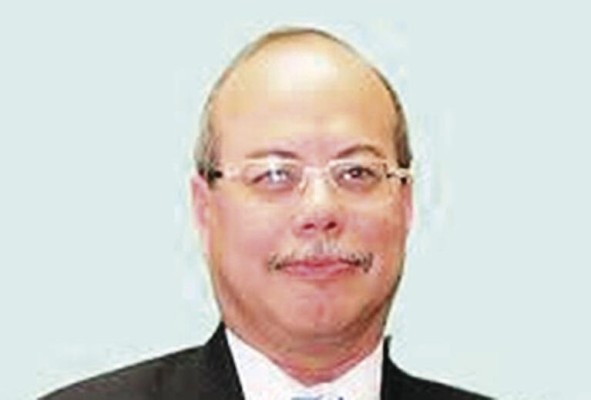 Néstor Vega. Médico Es cirujano general y forma parte de la Junta Directiva de la Caja de Seguro Social en representación de los profesionales de la salud. Ocupó la presidencia de la directiva. Néstor Vega. Médico Es cirujano general y forma parte de la Junta Directiva de la Caja de Seguro Social en representación de los profesionales de la salud. Ocupó la presidencia de la directiva.