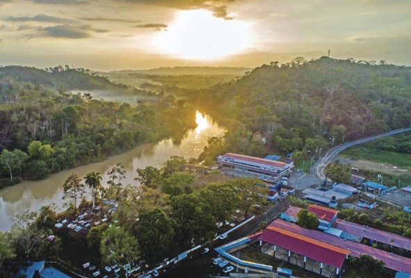 Parque Nacional Darién, Patrimonio Nacional de Panamá desde 1981. Parque Nacional Darién, Patrimonio Nacional de Panamá desde 1981.