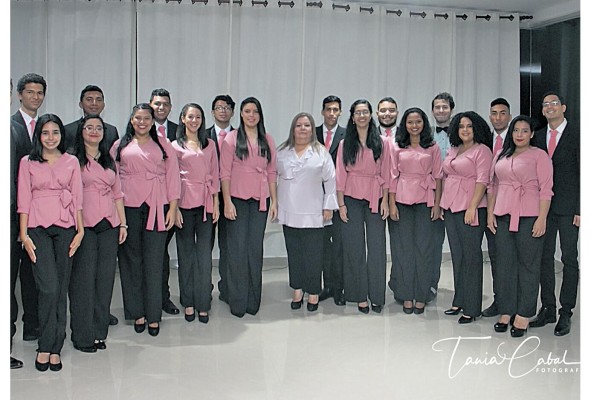 Coro Polifónico A Viva Voz, de la Universidad Autónoma de Chiriquí Coro Polifónico A Viva Voz, de la Universidad Autónoma de Chiriquí