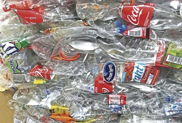 Botellas PET para reciclaje, 2019. Botellas PET para reciclaje, 2019.