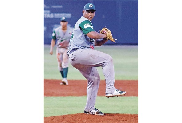 El experimentado Luis Ramos ponchó a once contrarios en dos partidos en Buenos Aires. El experimentado Luis Ramos ponchó a once contrarios en dos partidos en Buenos Aires.