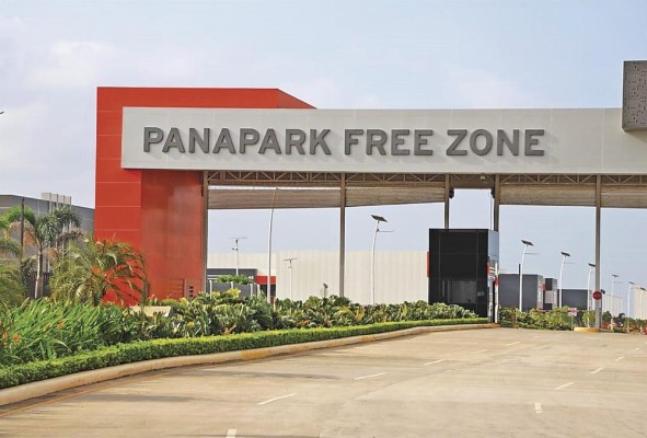 La zona franca PanaPark Free ampliará sus instalaciones en la 24 de Diciembre, a 50 hectáreas. La zona franca PanaPark Free ampliará sus instalaciones en la 24 de Diciembre, a 50 hectáreas.