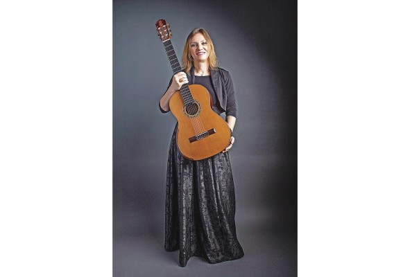 La guitarrista y compositora ruso-mexicana Nadia Borislova. La guitarrista y compositora ruso-mexicana Nadia Borislova.