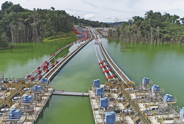 El 78% del agua total es recirculada. Se capta en las instalaciones de la mina proveniente de las pozas y de la instalación de manejo de relaves. El 78% del agua total es recirculada. Se capta en las instalaciones de la mina proveniente de las pozas y de la instalación de manejo de relaves.