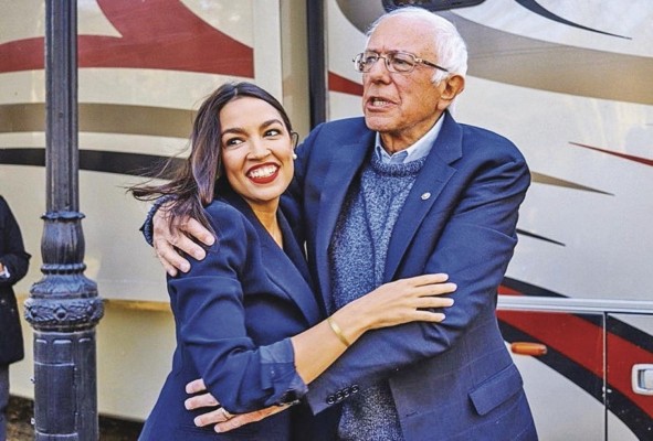 La congresista Alexandra Ocasio-Cortez, con el político estadounidense, Bernie Sanders. La congresista Alexandra Ocasio-Cortez, con el político estadounidense, Bernie Sanders.