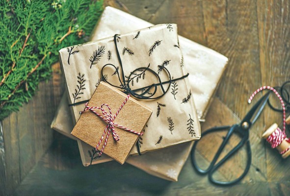 Evitar regalar accesorios con elvoltorios de plástico. Evitar regalar accesorios con elvoltorios de plástico.