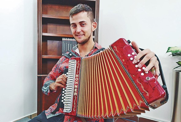 El músico panameño Benjamín González. El músico panameño Benjamín González.