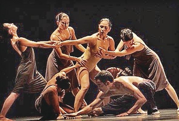 Energía, emoción y movimiento se fusionan en 'Crush' Energía, emoción y movimiento se fusionan en 'Crush'