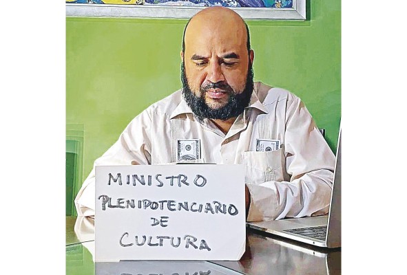 La obra no tiene que ver con los 'Panamá Papers' directamente, aunque el título aluda a ello. La obra no tiene que ver con los 'Panamá Papers' directamente, aunque el título aluda a ello.