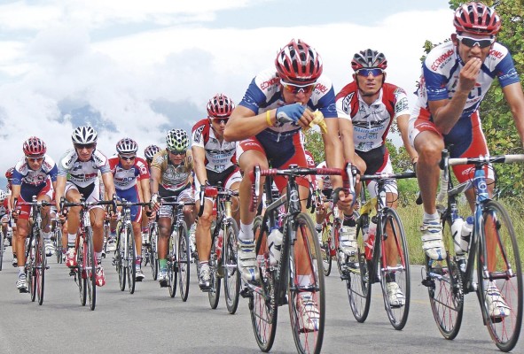 El giro tal vez ha perdido algo de la lucidez y prestancia de antaño, pero no deja de ser la máxima actividad para el ciclismo élite panameño. El giro tal vez ha perdido algo de la lucidez y prestancia de antaño, pero no deja de ser la máxima actividad para el ciclismo élite panameño.