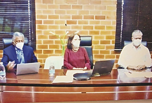 Eduardo Ortega, Senacyt (Izq.), Paulina Franceschi y Enrique de Obarrio Eduardo Ortega, Senacyt (Izq.), Paulina Franceschi y Enrique de Obarrio
