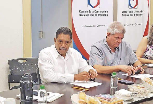 El director encargado de la Autoridad de Aseo Urbano y Domiciliario de Panamá, Alonso Filós El director encargado de la Autoridad de Aseo Urbano y Domiciliario de Panamá, Alonso Filós