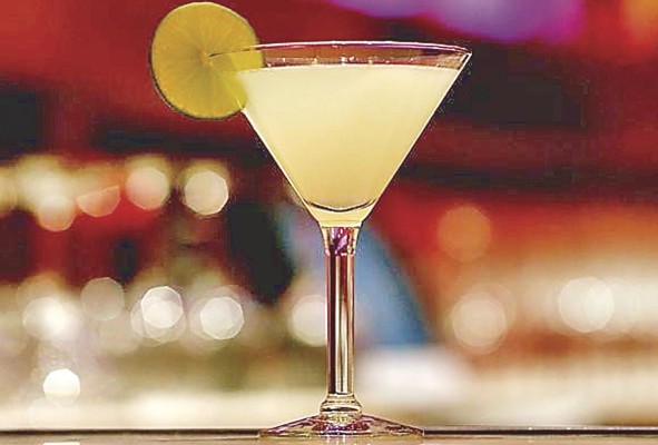 El 'gimlet' proviene de Londres y su preparación se remonta al año 1830. El 'gimlet' proviene de Londres y su preparación se remonta al año 1830.