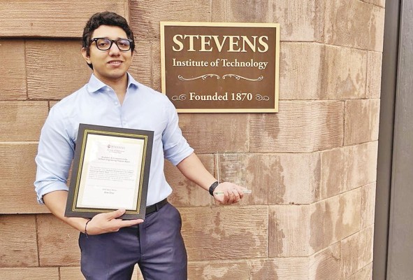 José Javier Cruz estudió una maestría en Nueva Jersey José Javier Cruz estudió una maestría en Nueva Jersey