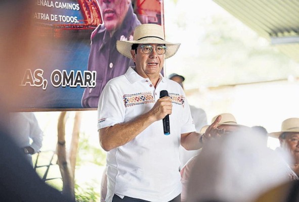 Martín Torrijos junto a directivos del PP, sostuvieron diversos conversatorios con sus seguidores en Ocú, en la provincia de Herrera. Martín Torrijos junto a directivos del PP, sostuvieron diversos conversatorios con sus seguidores en Ocú, en la provincia de Herrera.