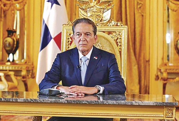 El presidente Cortizo informó, además, que la condición de salud diagnosticada es de estado leve, de bajo riesgo, y puede ser tratada y controlada con medicamentos. El presidente Cortizo informó, además, que la condición de salud diagnosticada es de estado leve, de bajo riesgo, y puede ser tratada y controlada con medicamentos.