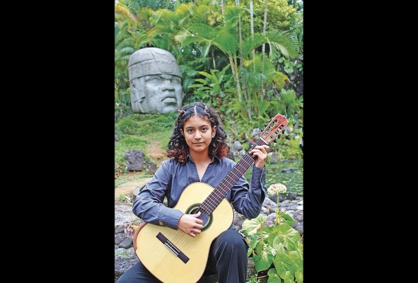 Sara Sofía Martínez López viajará con sus padres desde Veracruz , México, para participar en el evento. Sara Sofía Martínez López viajará con sus padres desde Veracruz , México, para participar en el evento.