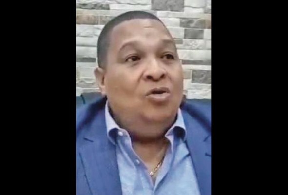 El alcalde de Colón, Alex Lee. El alcalde de Colón, Alex Lee.
