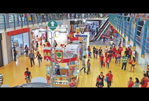 Con la reapertura de actividades económicas y comerciales, las compras poco a poco se está recuperando. Con la reapertura de actividades económicas y comerciales, las compras poco a poco se está recuperando.