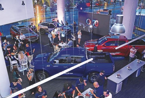 Los asistentes disfrutaron de un ameno evento. Los asistentes disfrutaron de un ameno evento.