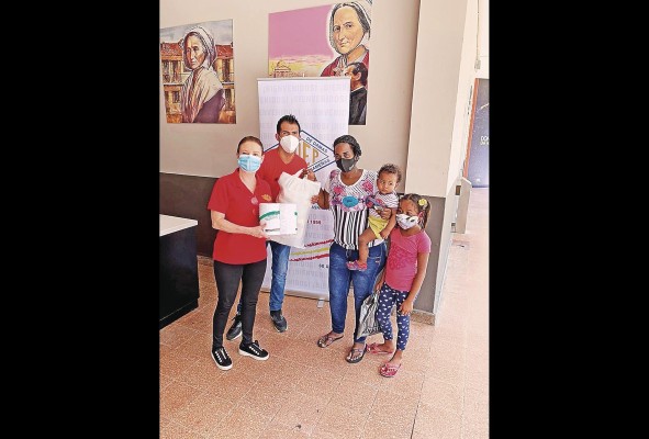 La primera iniciativa de ADEP en materia culinaria ha beneficiado a la población de Cabo Verde en los últimos meses. La primera iniciativa de ADEP en materia culinaria ha beneficiado a la población de Cabo Verde en los últimos meses.