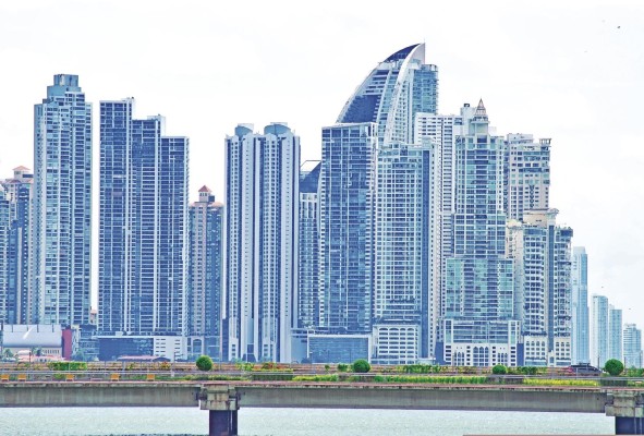De todos los extranjeros que entre enero y abril transitaron por Panamá irregularmente, 92.949 son de América del Sur. De todos los extranjeros que entre enero y abril transitaron por Panamá irregularmente, 92.949 son de América del Sur.