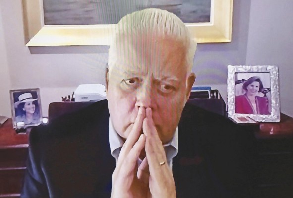 Ernesto Pérez Balladares: 'Los intereses económicos y políticos de los diputados priman en el manejo del partido' Ernesto Pérez Balladares: 'Los intereses económicos y políticos de los diputados priman en el manejo del partido'