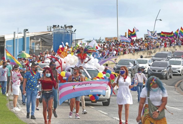 La marcha, rumbo a la Cinta Costera La marcha, rumbo a la Cinta Costera