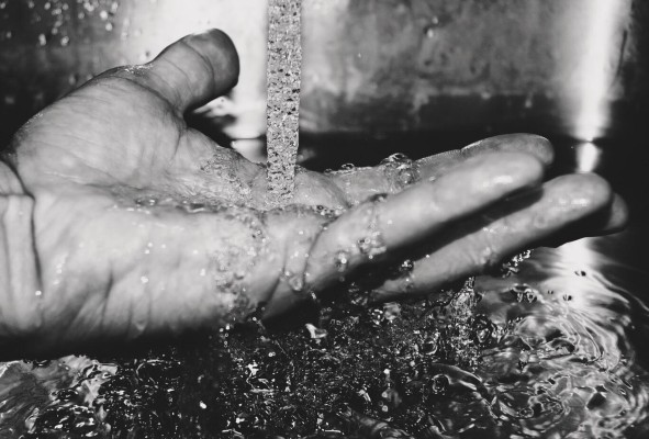 El crecimiento demográfico implica que, a mayor población, se requerirá mayor cantidad de agua para actividades como la prevención y control de enfermedades en las poblaciones. El crecimiento demográfico implica que, a mayor población, se requerirá mayor cantidad de agua para actividades como la prevención y control de enfermedades en las poblaciones.