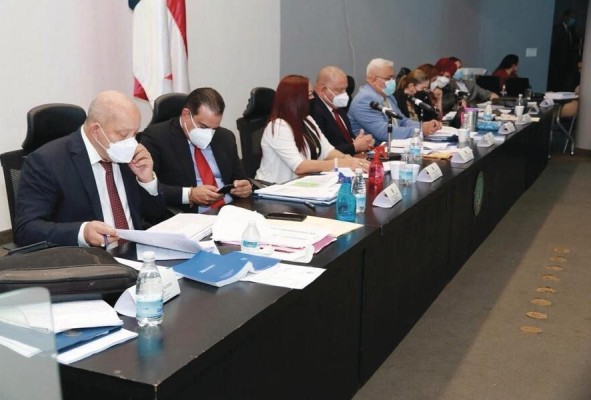 Según el diputado Castillo, con lo aprobado en primer debate en la Comisión de Gobierno, se lograron avances importantes en materia electoral. Según el diputado Castillo, con lo aprobado en primer debate en la Comisión de Gobierno, se lograron avances importantes en materia electoral.
