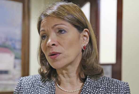 'La Cancillería está en libertad para retirar la postulación': Gómez 'La Cancillería está en libertad para retirar la postulación': Gómez