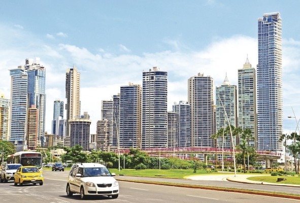 La encuesta muestra avances en otros países de América, sin embargo, Panamá es el único que se proyecta con indicadores negativos. La encuesta muestra avances en otros países de América, sin embargo, Panamá es el único que se proyecta con indicadores negativos.