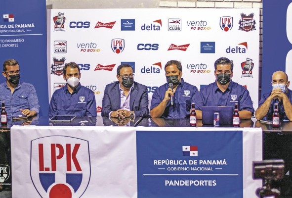 Conferencia de Prensa en donde se oficializa la primera Liga Profesional de Kickball (LKP). Conferencia de Prensa en donde se oficializa la primera Liga Profesional de Kickball (LKP).
