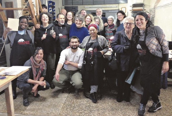 Equipo de L'Armadillo Atelier 51r en Florencia, Italia. Equipo de L'Armadillo Atelier 51r en Florencia, Italia.