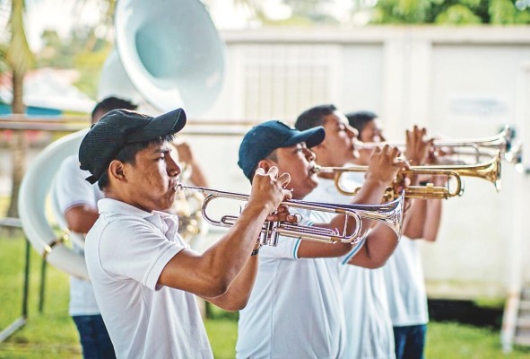 Miembros de la sección de trompetas del centro educativo Stella Sierra, de Arraiján, durante un ensayo. Miembros de la sección de trompetas del centro educativo Stella Sierra, de Arraiján, durante un ensayo.
