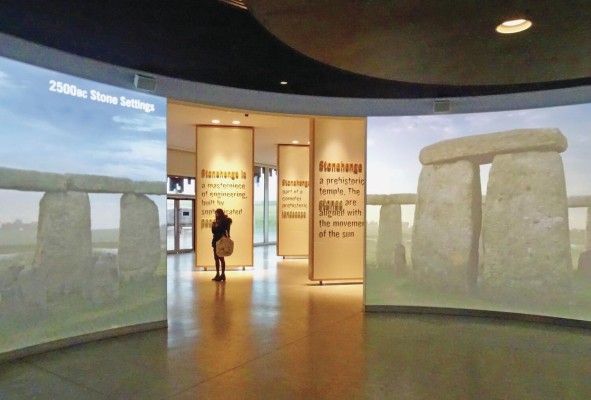 Stonehenge, el cementerio neolítico más grande de las islas británicas Stonehenge, el cementerio neolítico más grande de las islas británicas