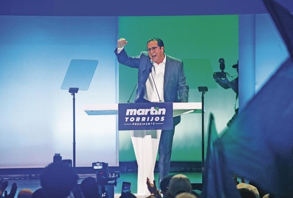 Martín Torrijos, candidato a la Presidencia de la República por el Partido Popular Martín Torrijos, candidato a la Presidencia de la República por el Partido Popular