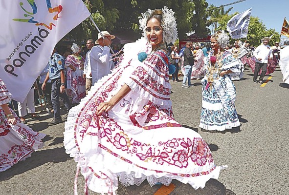La provincia de Los Santos se ha caracterizado por acoger algunas de las mayores tradiciones de Panamá. La provincia de Los Santos se ha caracterizado por acoger algunas de las mayores tradiciones de Panamá.