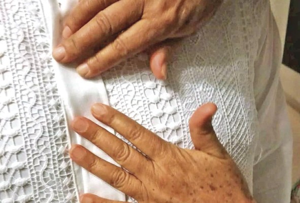 Desde adolescente, a Víctor le gustó el diseño de moda y el arte en general. Desde adolescente, a Víctor le gustó el diseño de moda y el arte en general.