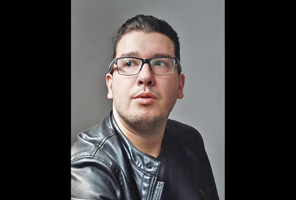 Enrique Jaramillo Barnes: 'Atribuyo la escritura de cuentos cortos a mi forma de ser' Enrique Jaramillo Barnes: 'Atribuyo la escritura de cuentos cortos a mi forma de ser'