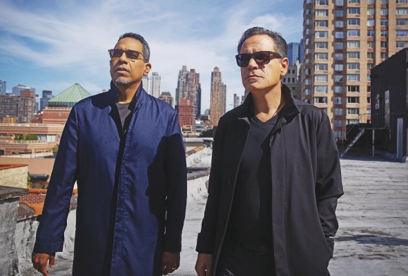 El álbum de 'jazz' contemporáneo 'Secrets are the Best Stories' fue lanzado al mercado en abril de 2020 y cuenta con 11 temas. El álbum de 'jazz' contemporáneo 'Secrets are the Best Stories' fue lanzado al mercado en abril de 2020 y cuenta con 11 temas.