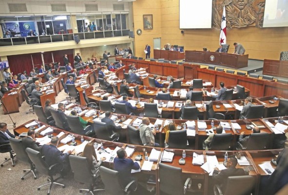 Las sesiones del pleno están en receso hasta el próximo 2 de enero, sin embargo, las comisiones pueden sesionar. Las sesiones del pleno están en receso hasta el próximo 2 de enero, sin embargo, las comisiones pueden sesionar.
