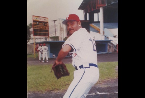 El capitalino Carlos César Maldonado coqueteó con un juego perfecto, cuando en 1984 lanzó un 'no hitter' al equipo bocatoreño. El capitalino Carlos César Maldonado coqueteó con un juego perfecto, cuando en 1984 lanzó un 'no hitter' al equipo bocatoreño.